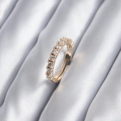 Gold Renk İnce Su Yolu Model Zirkon Taşlı Kadın Yüzük