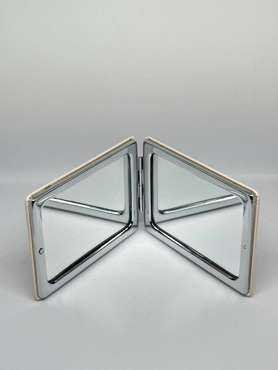 İthal Kirazlı Mini Cep Makyaj Aynası