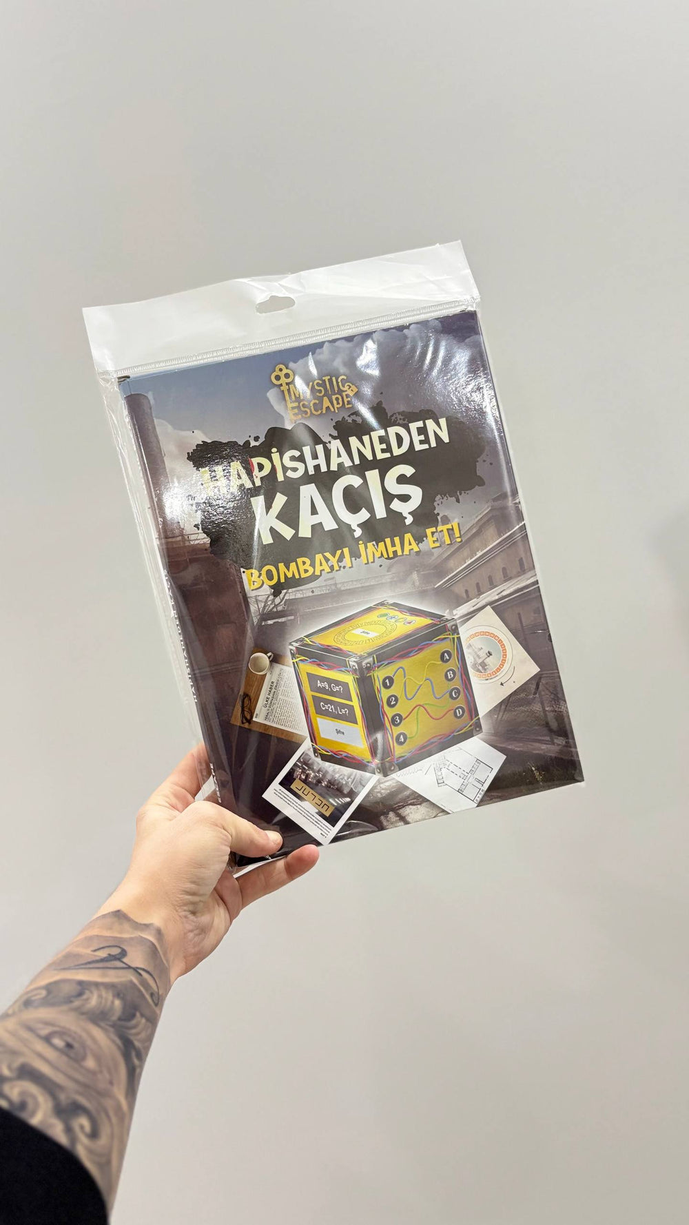 Hapishaneden Kaçış: Bombayı İmha Et Dedektif Oyunu